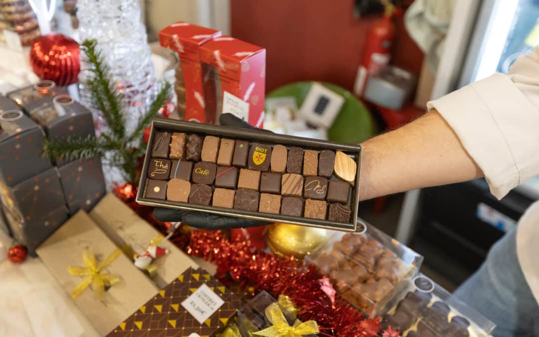 Marché de Noël artisanal au centre d’affaires Pearl Partner à Sophia-Antipolis