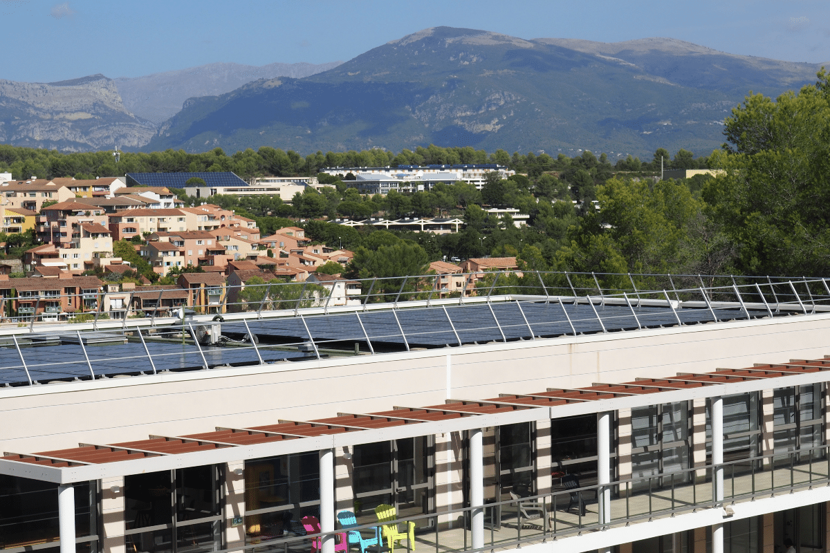bureau moderne à Sophia Antipolis