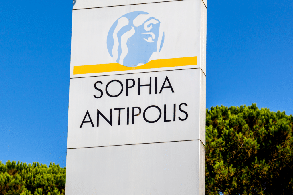Enseigne de Sophia Antipolis.